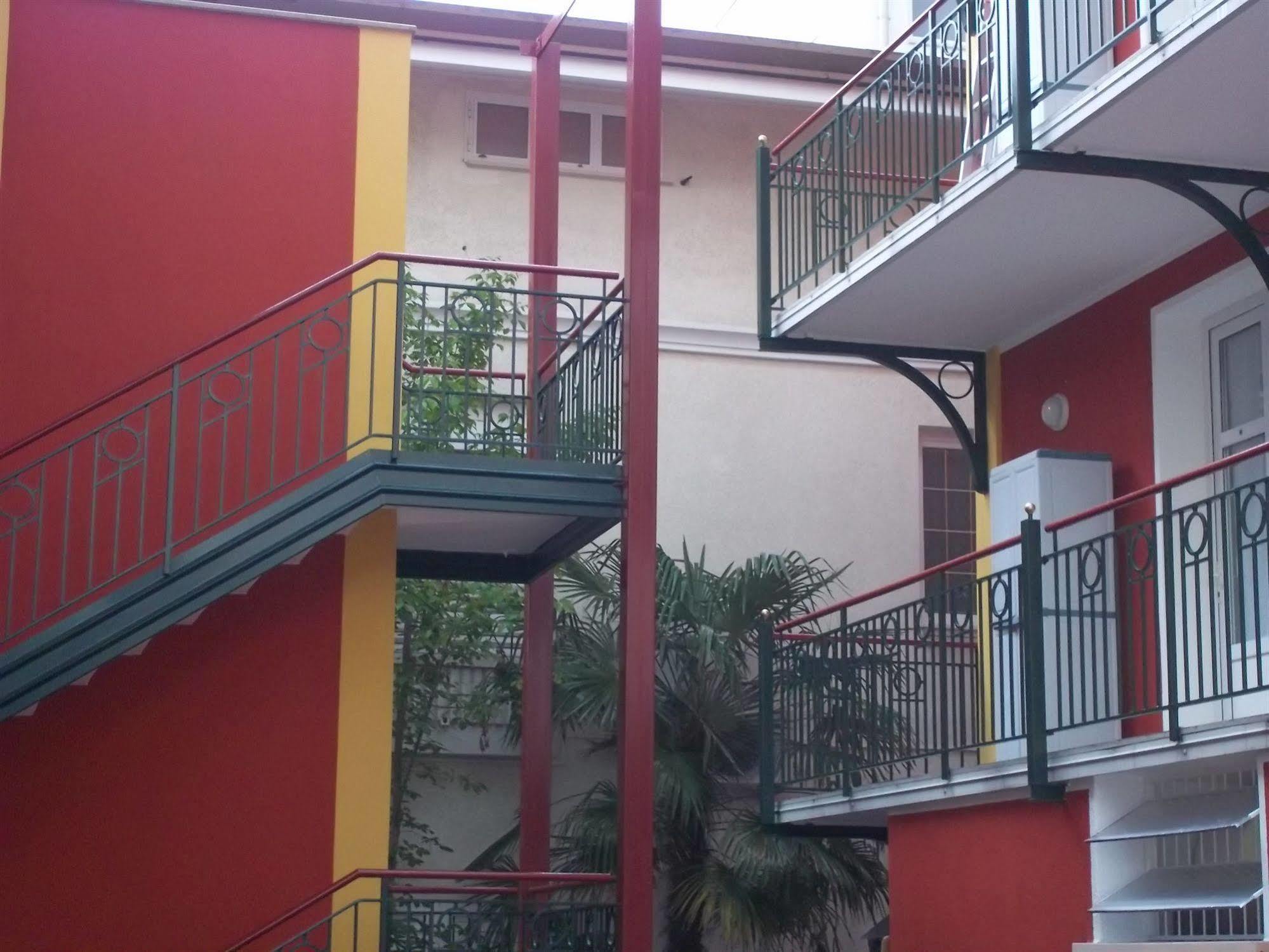 Villa Romana Lignano Sabbiadoro Exterior foto